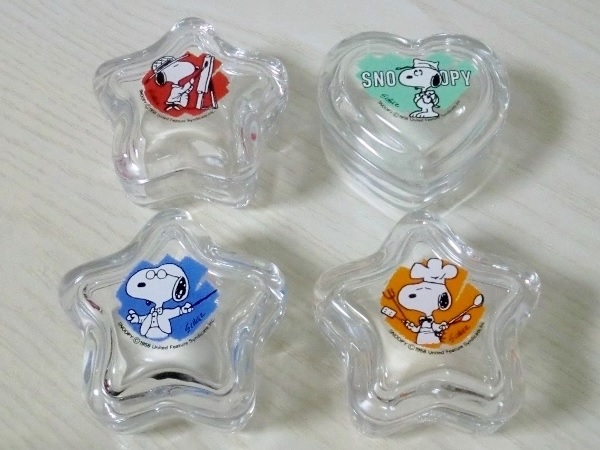 スヌーピー　ガラス　蓋小物入れ　4種