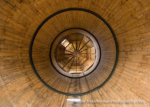 �A�����J�ōł��J�b�R������w�̐}����