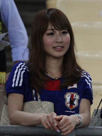 サッカー五輪代表 権田選手の奥さん