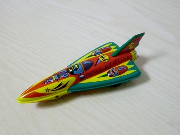 日本製　パトロール　ロケット