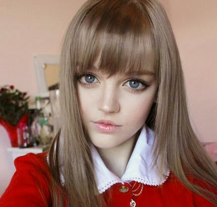 “リアルバービー人形”と世界中で話題の16歳美少女ダコタ・ローズ、日本上陸